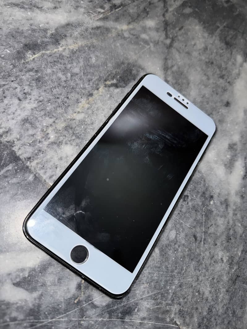 Apple iPhone 7 Plus 1