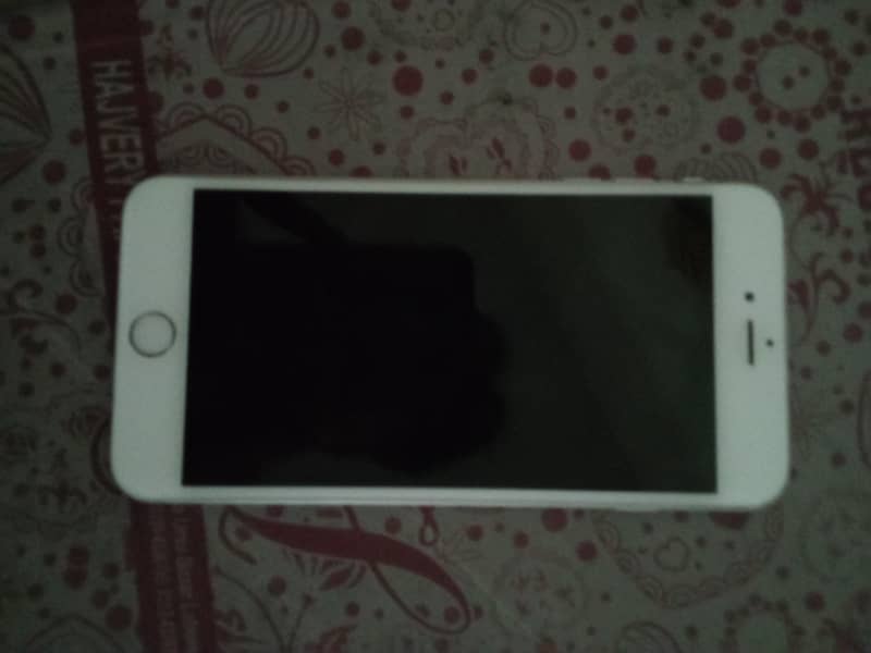 Apple iPhone 6 Plus 1