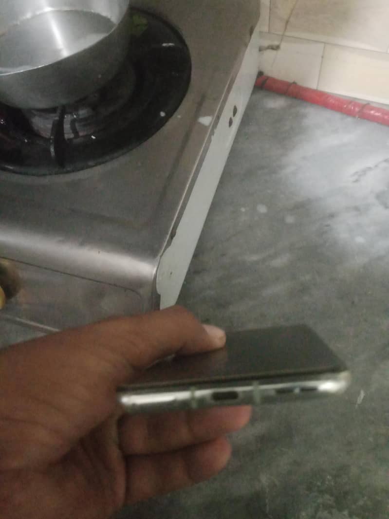 One Plus 9RT 1