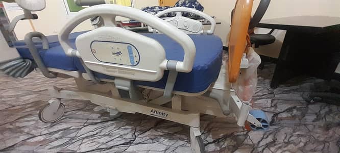 *Hill-Rom Affinity Electric Birthing & Delivery Bed*