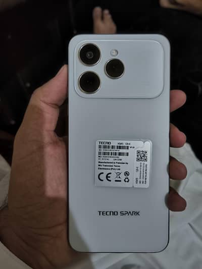 Tecno spark 40