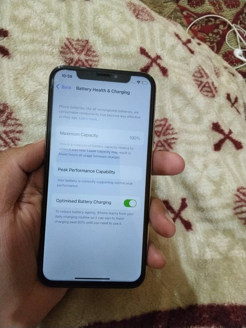 Apple iPhone X 3