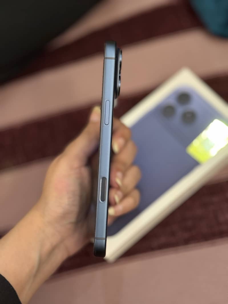 Apple iPhone 17 Pro Max 1
