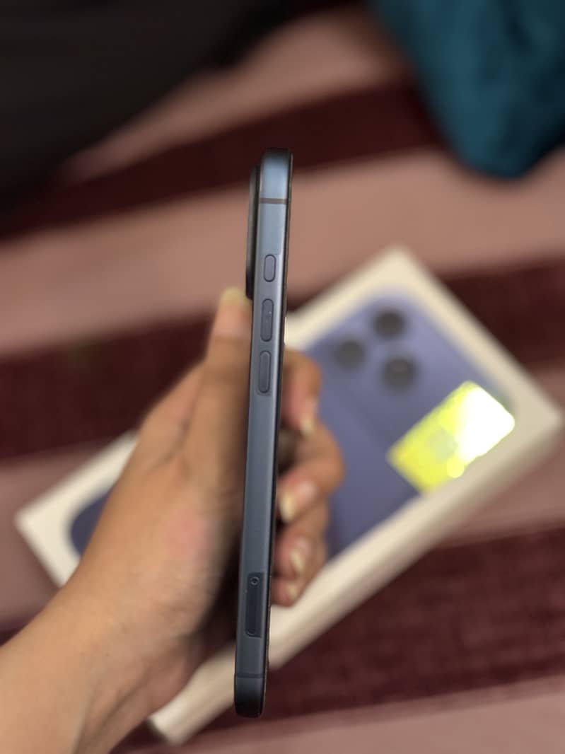 Apple iPhone 17 Pro Max 6