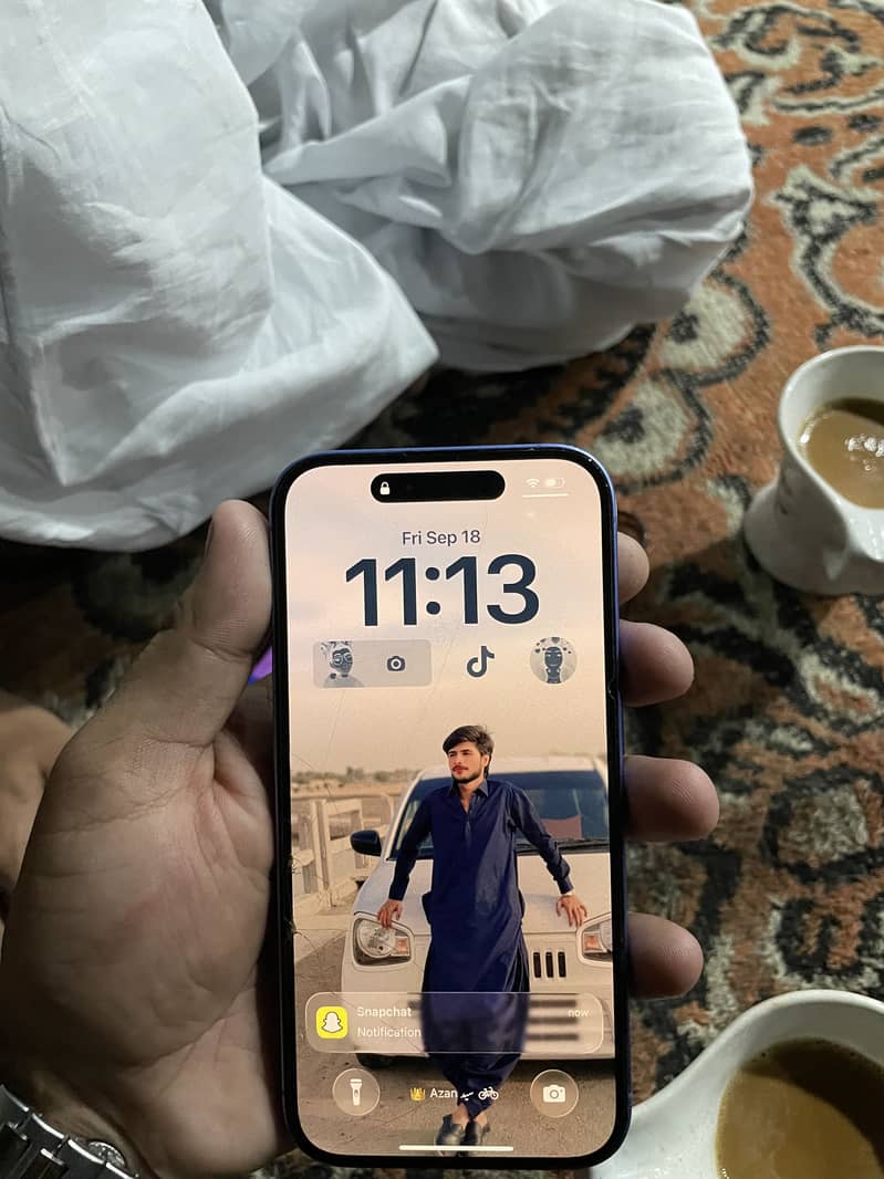 Apple iPhone 16 mint condition 5