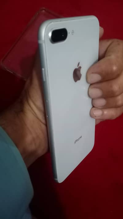 Apple iPhone 8 Plus