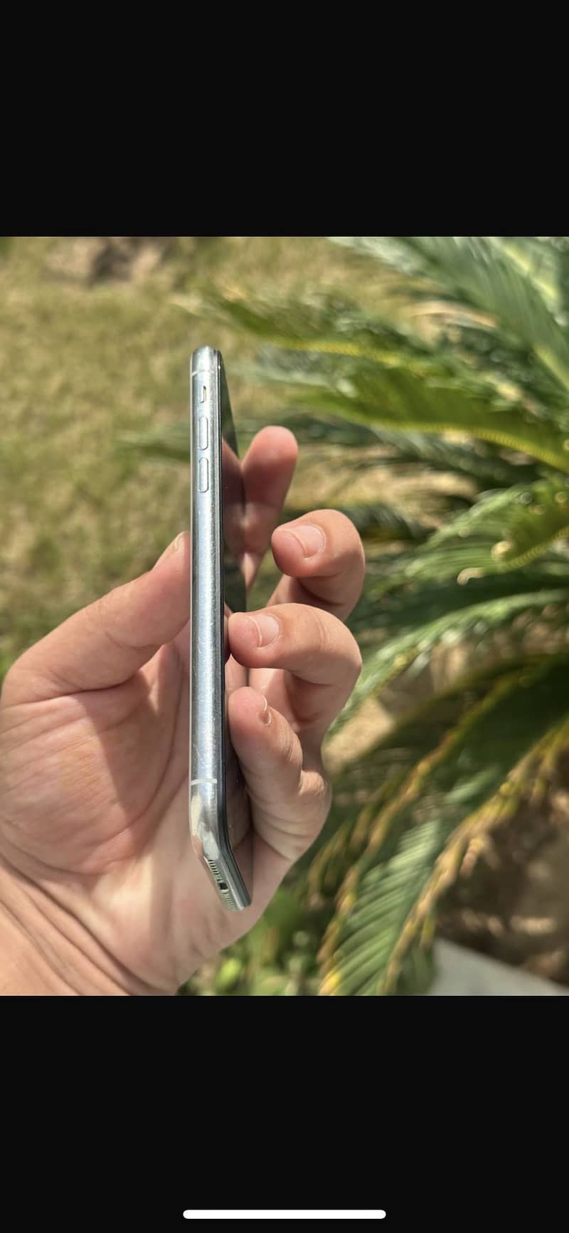 Apple iPhone X 4