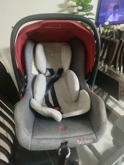 tinnies car seat