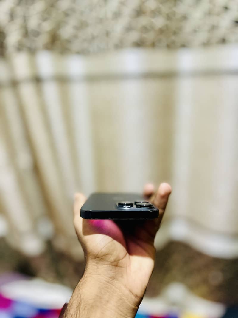 Apple iPhone 14 Pro Max 4