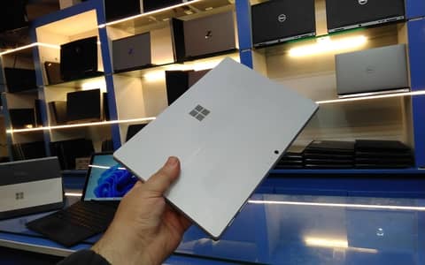 Surface Pro 5 8GB Ram 256GB Memory 3K Resolution touch Screen