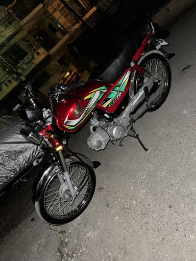 honda 70 2022 model urgent sale call whatapp 03115784137