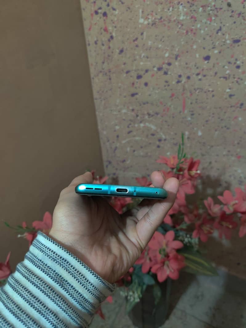 One Plus 8T 1