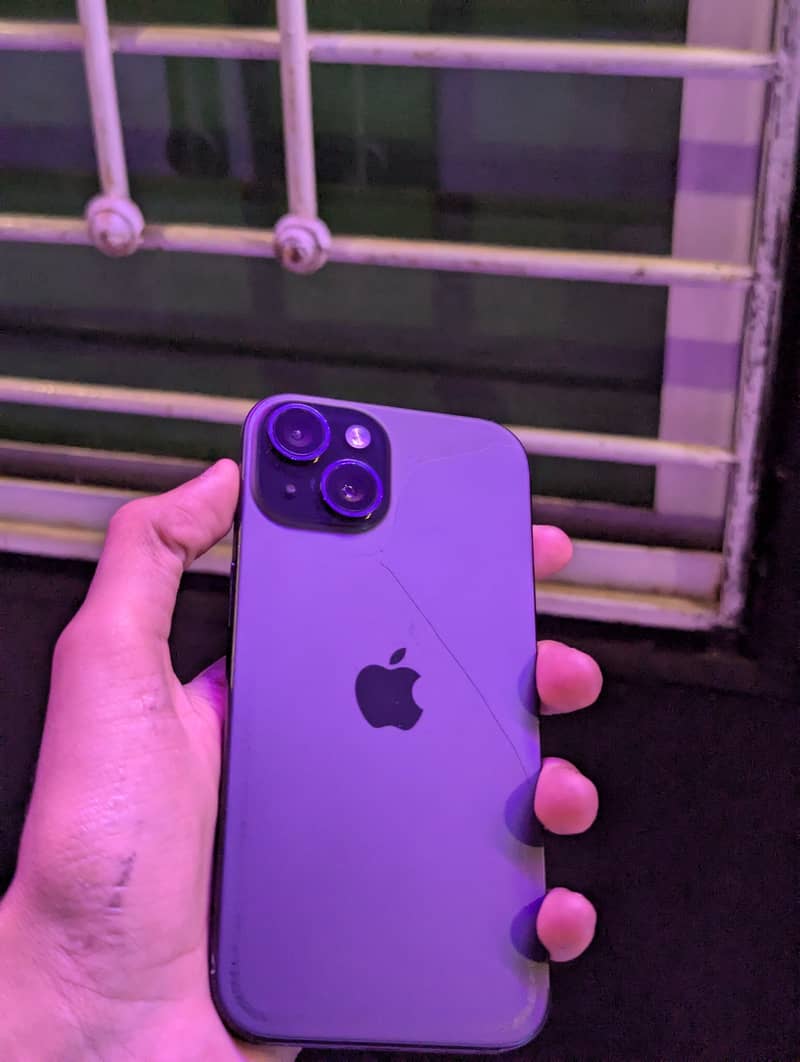 Apple iPhone 15 6