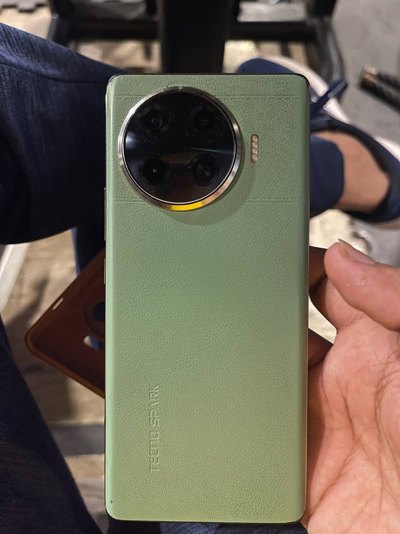 Tecno Spark 20 Pro Plus 3