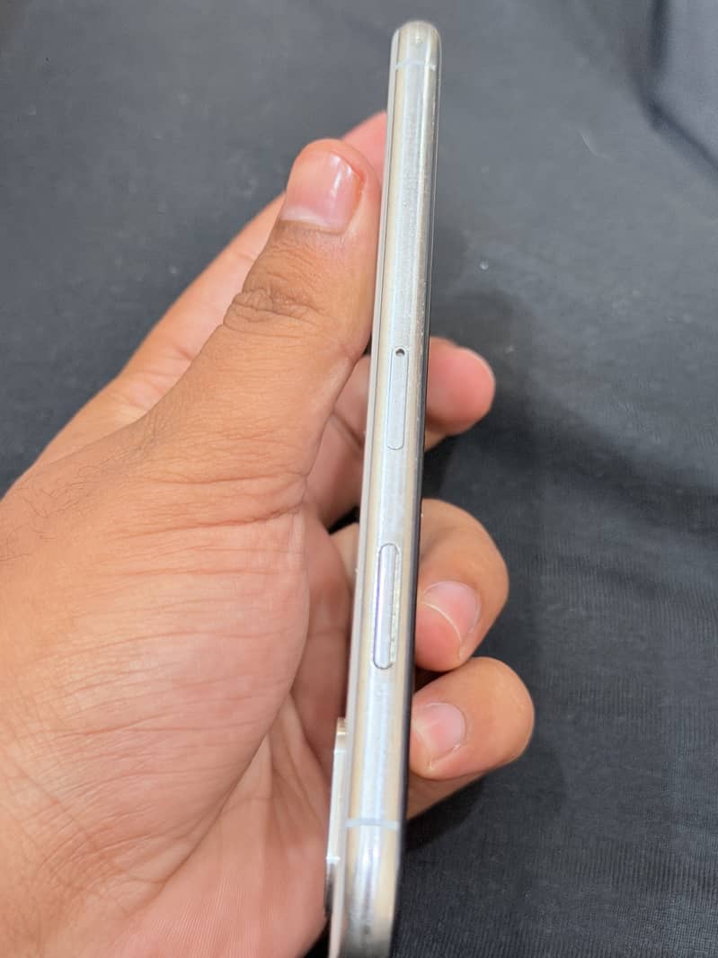 Apple iPhone X 8