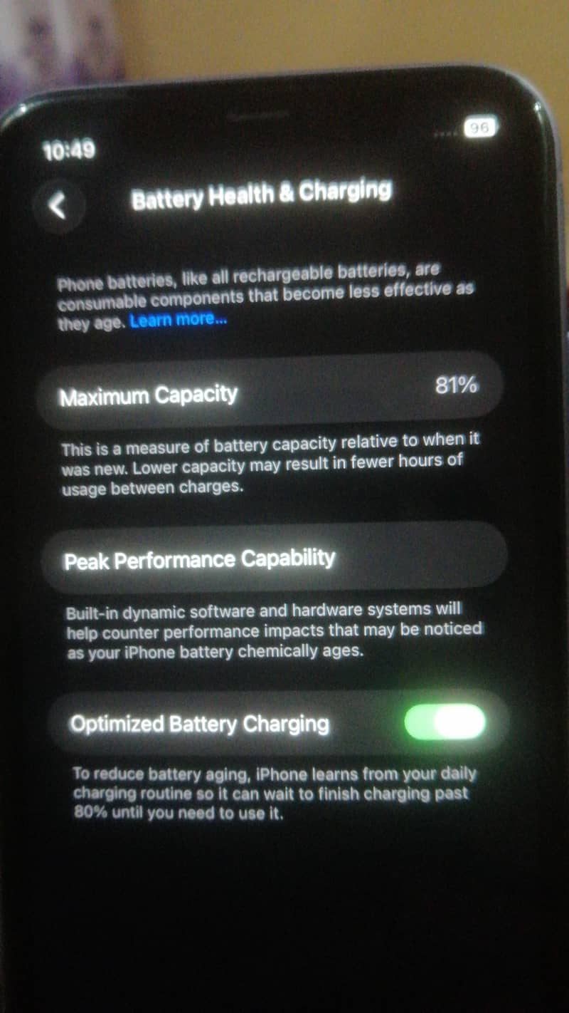 Apple iPhone 11 4