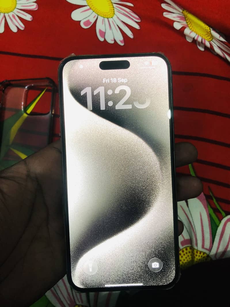 Apple iPhone 15 Pro Max 3