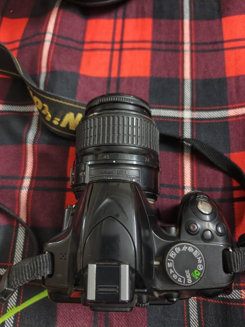 Nikkon - D3200 3