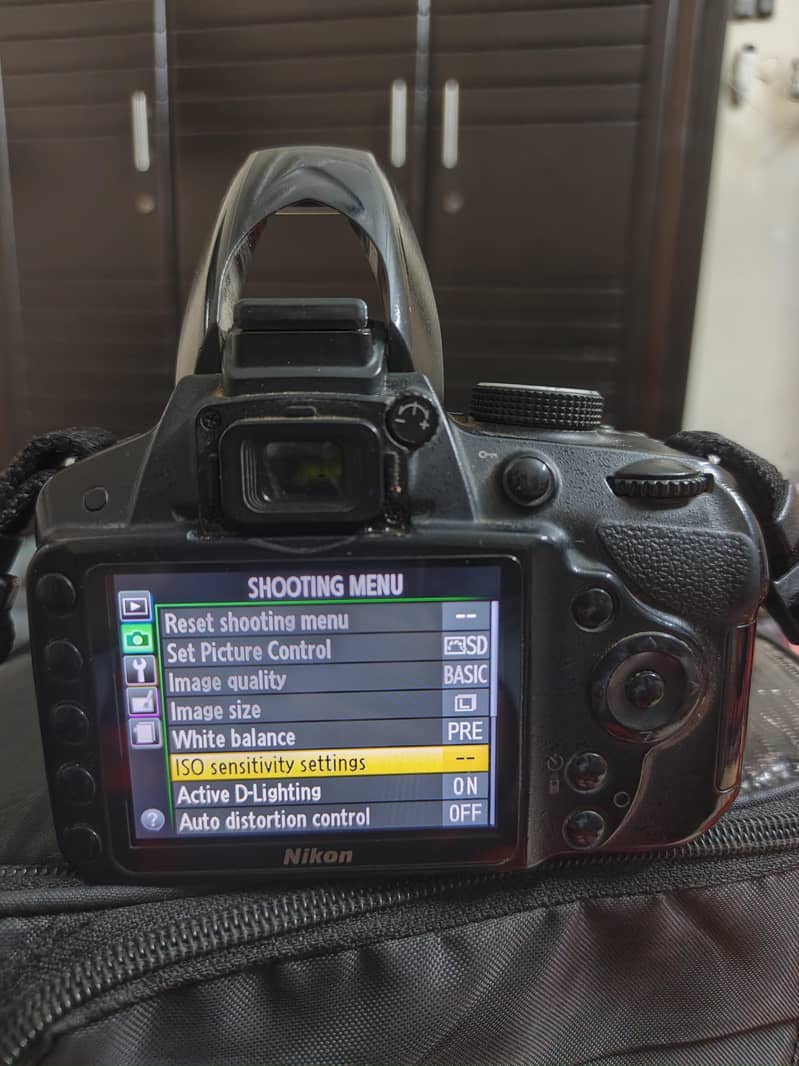 Nikkon - D3200 5