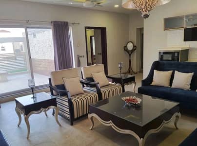 4 Marla Building for rent in Model Town