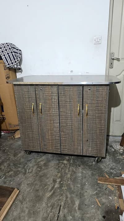 iron stand Wood
