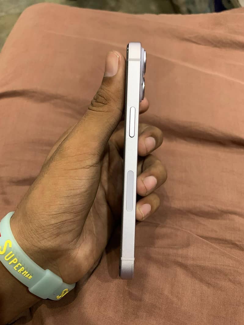 Apple iPhone 14 5
