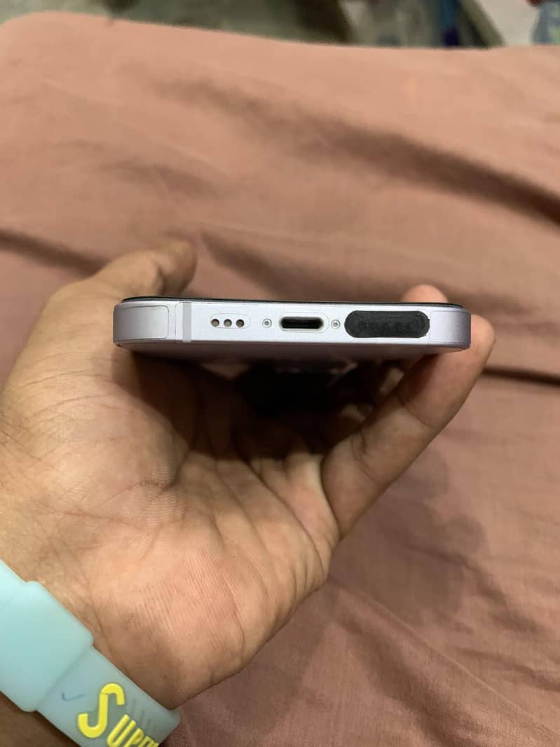 Apple iPhone 14 6
