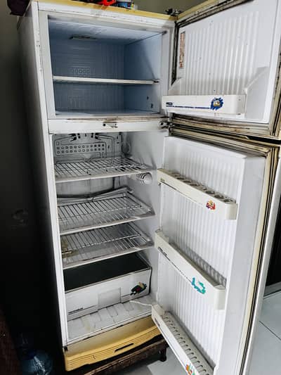 L shaped 7-seater sofa, Sofa Table & Pel refrigerator