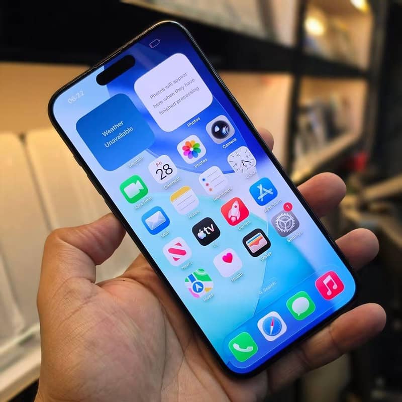 Apple iPhone 15 Pro Max 2