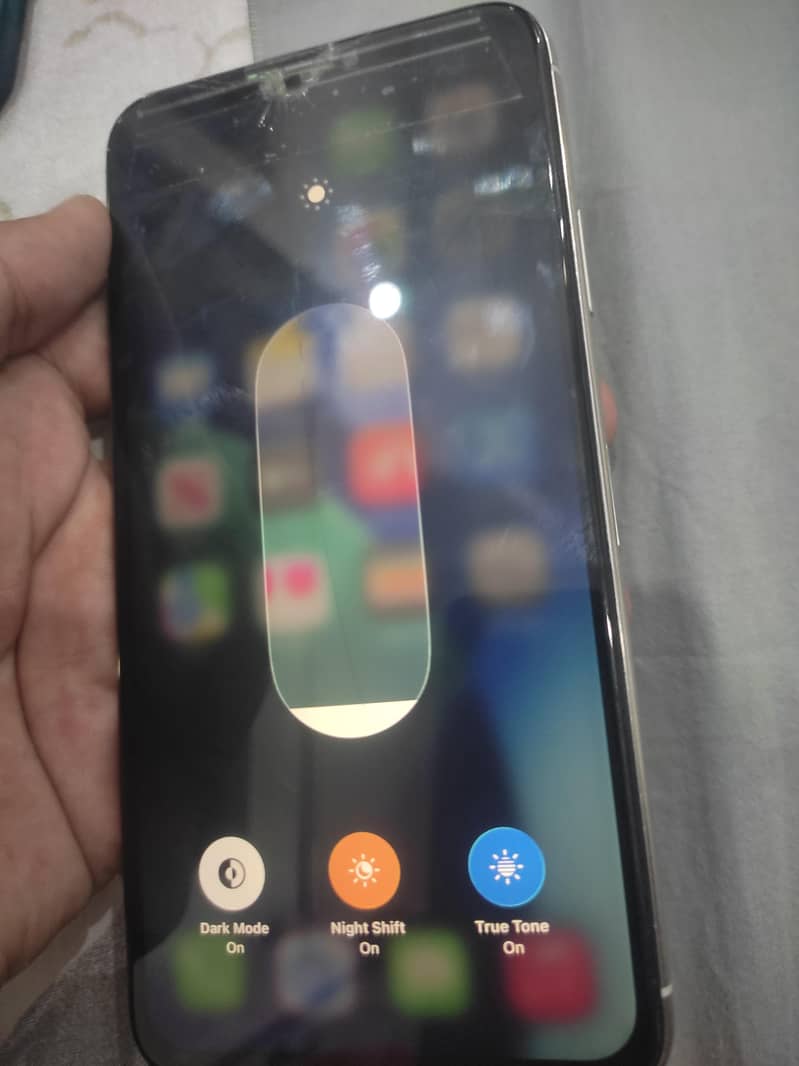 iphone 11 pro max sim working 4