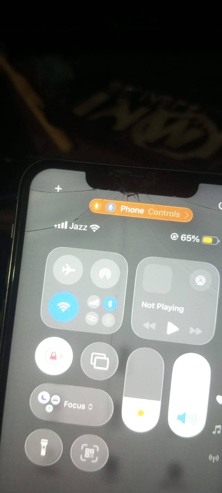 iphone 11 pro max sim working 8