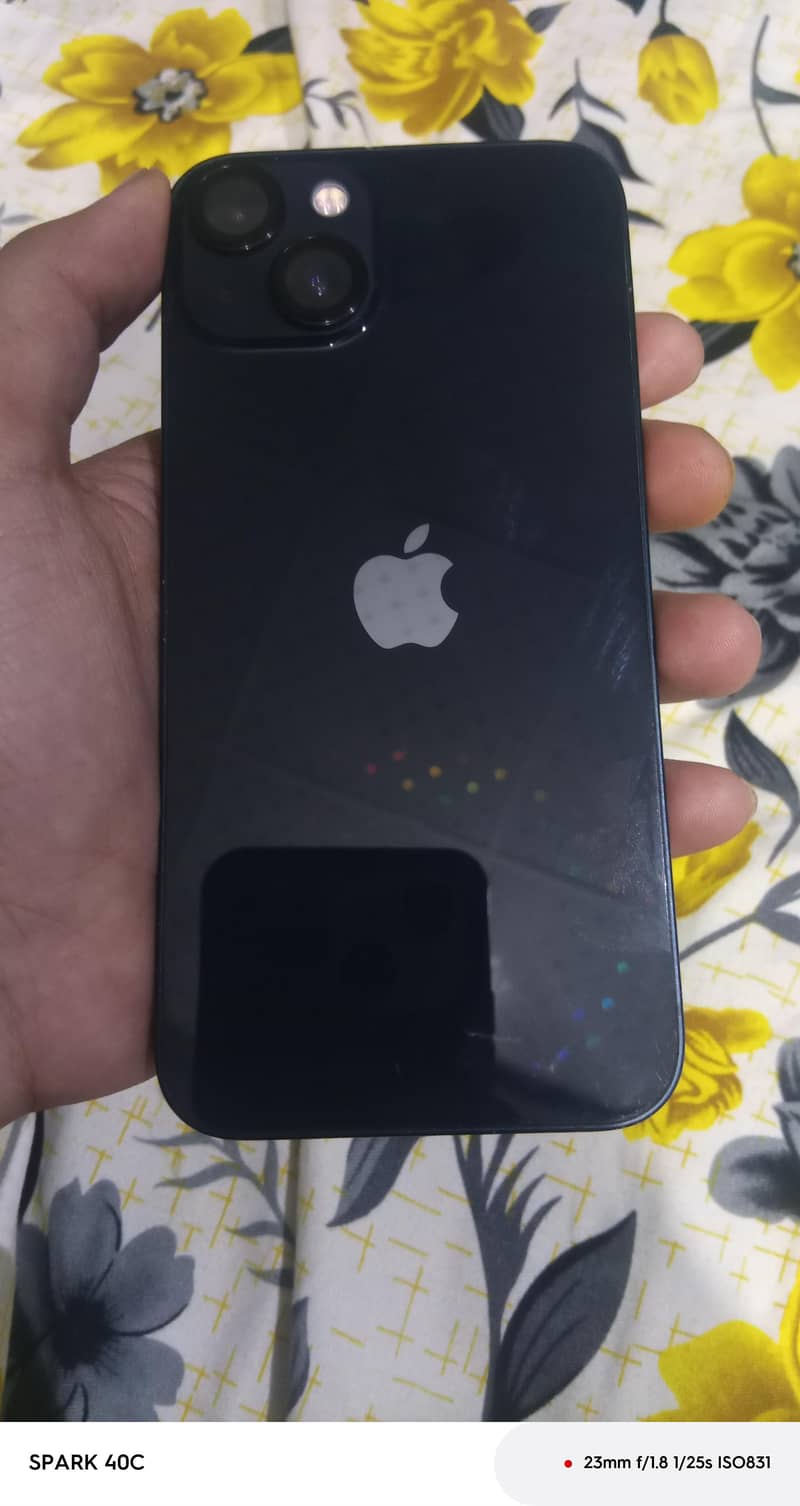 Apple iPhone 13 2