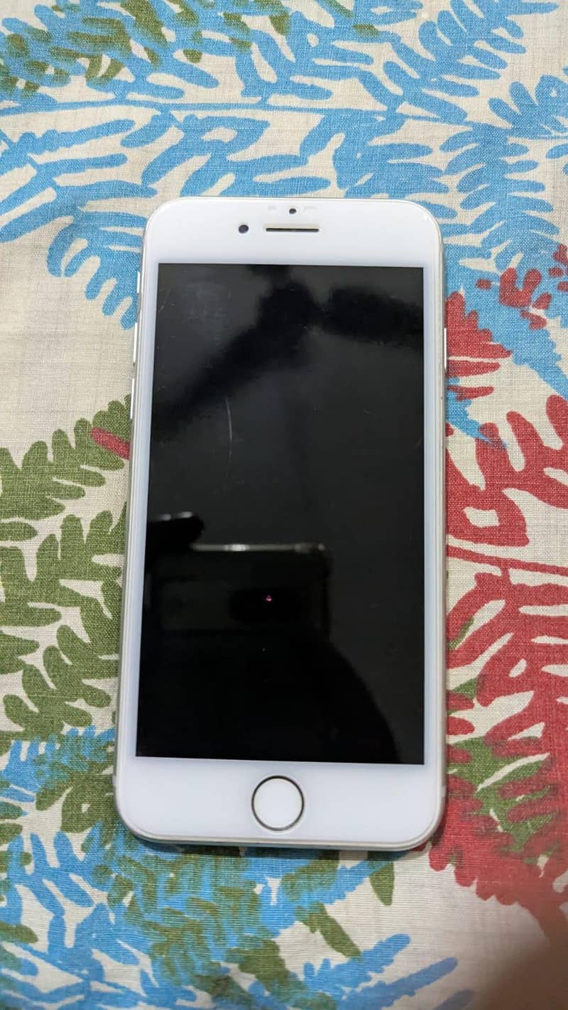 Apple iPhone 8 1