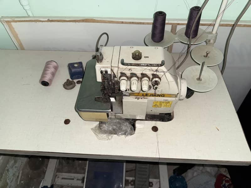 overlock machine 2
