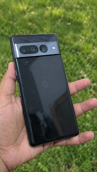 google pixel 7pro, 8.128gb PTA approved