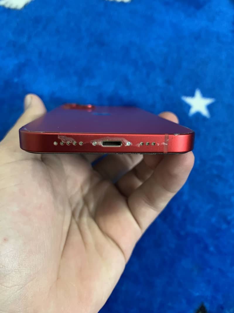 Apple iPhone 13 2