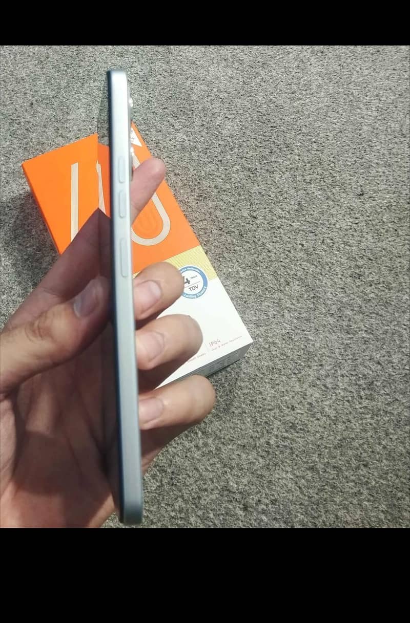 Tecno spark 40 4