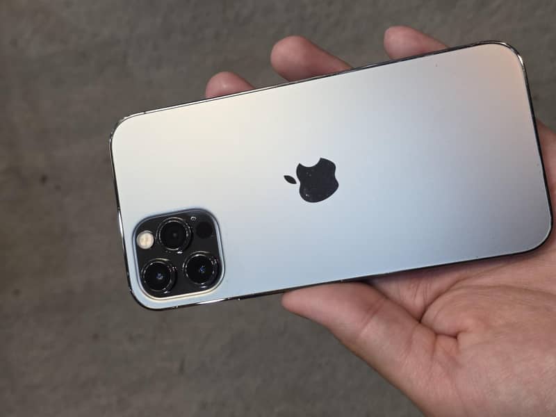 iPhone 12 Pro 6