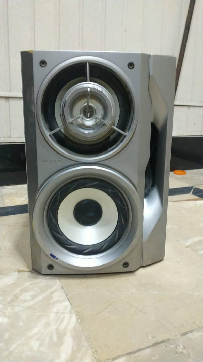 Sony speaker 1