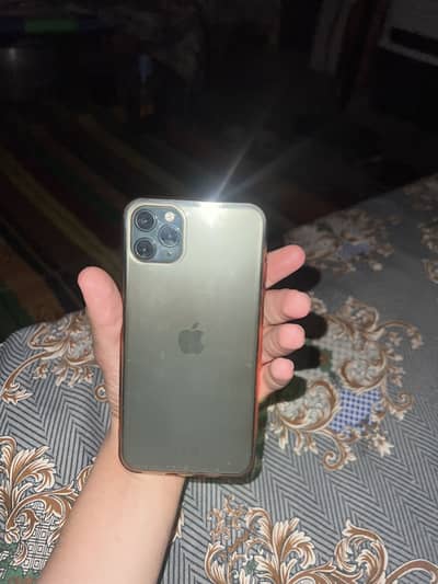 Apple iPhone 11 Pro Max 64 gb waterpack 74 battery