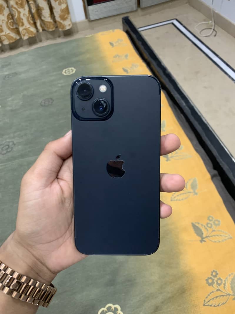Apple iPhone 13 1