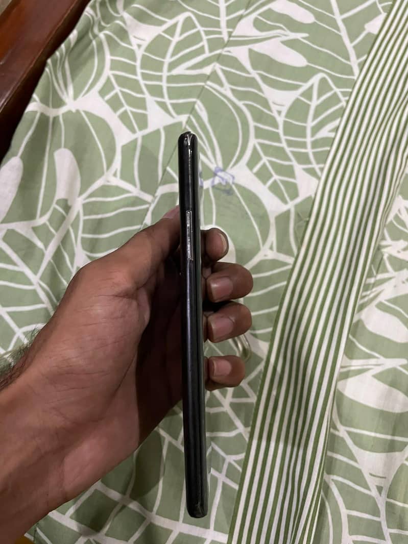 One Plus 7 Pro 3