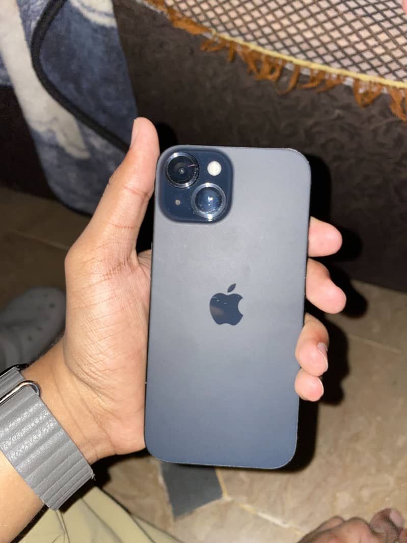 Apple iPhone 15 3