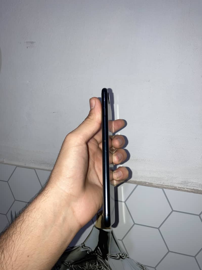 Apple iPhone 7 Plus 13