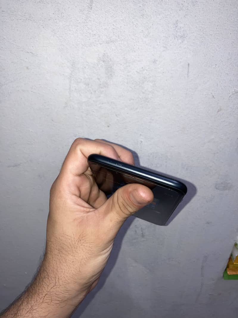 Apple iPhone 7 Plus 14
