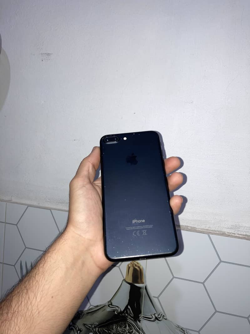 Apple iPhone 7 Plus 17