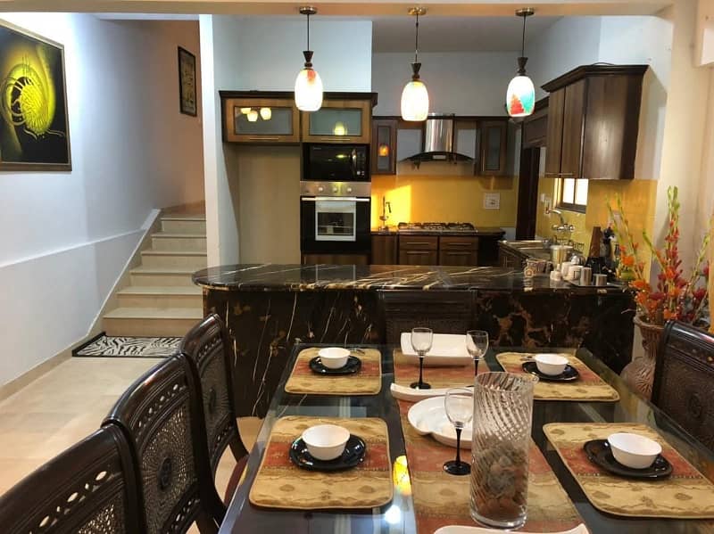 4 BED DD DUPLEX 32