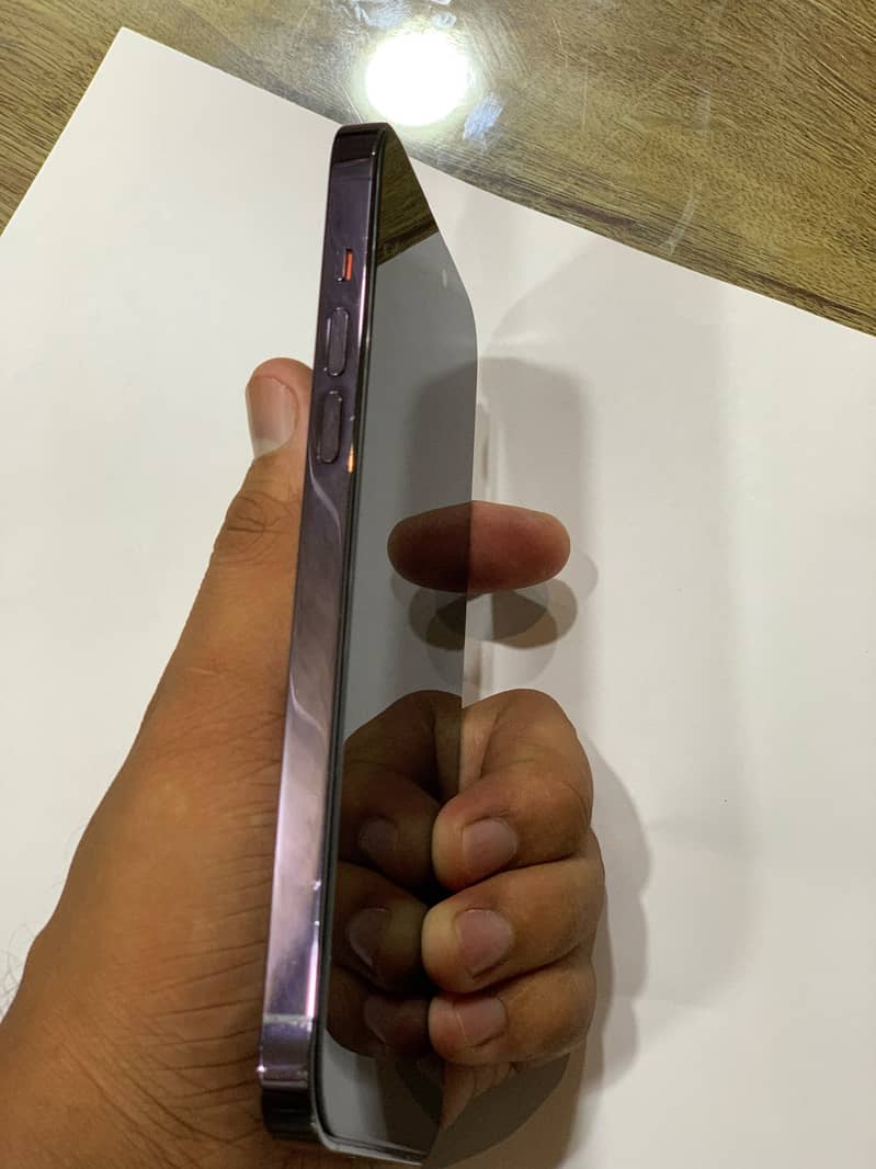 Apple iPhone 14 Pro Max 4
