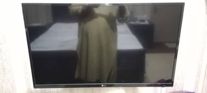 LED 32" . . . 03134665805 call or what's app