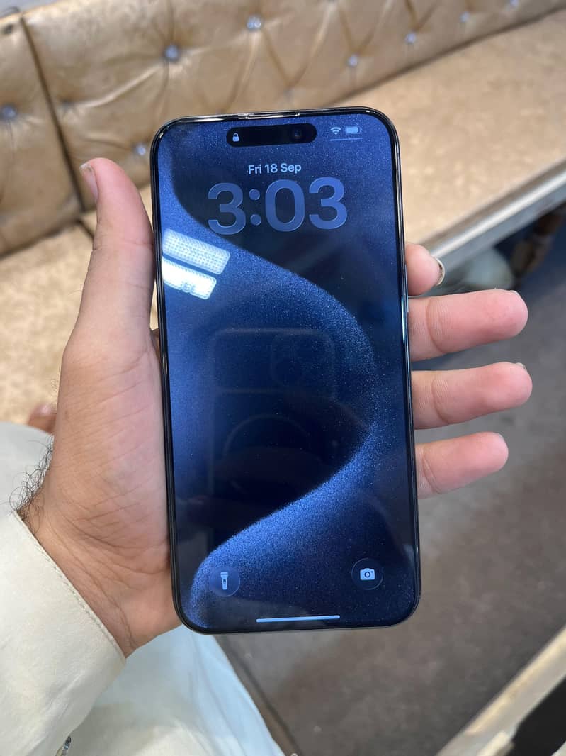 iphone 15 pro max 4